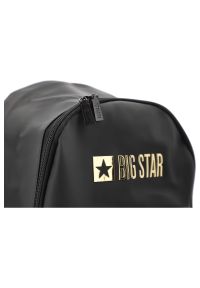 Big-Star - Czarny Plecak Damski Ze Złotym Napisem Big Star. Kolor: czarny. Materiał: materiał. Wzór: napisy. Styl: sportowy, casual, elegancki #4