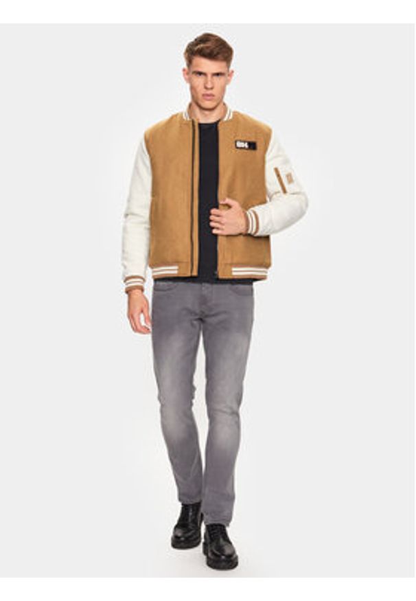 Blend Kurtka bomber 20715276 Brązowy Regular Fit. Kolor: brązowy. Materiał: syntetyk