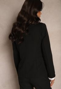 Renee - Czarna Casualowa Marynarka Jednorzędowa z Wiskozą i Usztywnioną Linią Ramion Lobel. Okazja: na co dzień. Kolor: czarny. Materiał: wiskoza. Styl: casual #5