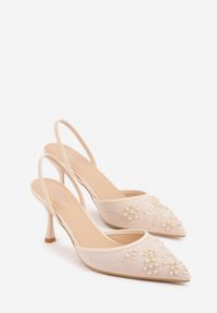 Renee - Beżowe Sandały na Szpilce Ozdobione Haftowanym Wzorem i Koralikami Sametis. Kolor: beżowy. Materiał: satyna. Wzór: aplikacja, haft. Obcas: na szpilce #8