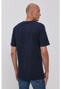 DC t-shirt bawełniany kolor granatowy z nadrukiem. Okazja: na co dzień. Kolor: niebieski. Materiał: bawełna. Wzór: nadruk. Styl: casual #2