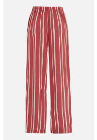 Freequent - Spodnie Lia. Kolor: czerwony. Materiał: tkanina #2