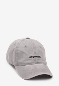 Born2be - Szara Czapka z Daszkiem z Bawełny z Napisem Reiriana. Kolor: szary. Materiał: bawełna. Wzór: napisy. Sezon: lato, wiosna. Styl: elegancki, casual