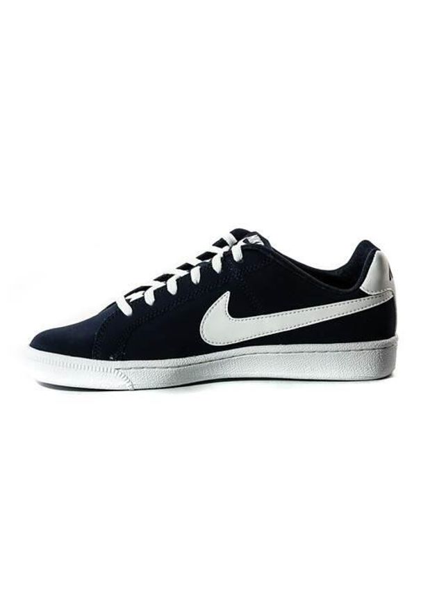 Buty do chodzenia dla dzieci Nike Court Royale GS. Zapięcie: sznurówki. Kolor: wielokolorowy. Materiał: skóra, syntetyk, tkanina, materiał. Szerokość cholewki: normalna. Model: Nike Court. Sport: turystyka piesza