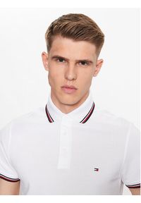 TOMMY HILFIGER - Tommy Hilfiger Polo 1985 MW0MW30750 Biały Slim Fit. Typ kołnierza: polo. Kolor: biały. Materiał: bawełna
