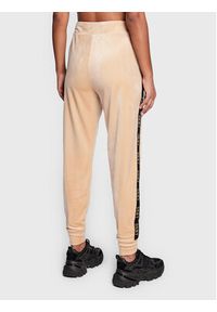 DKNY Spodnie dresowe P2MF7OIY Beżowy Regular Fit. Kolor: beżowy. Materiał: syntetyk #2
