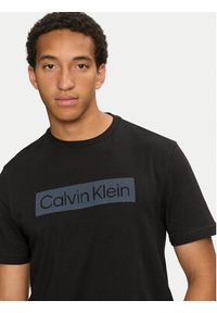 Calvin Klein T-Shirt Striped Logo K10K113590 Czarny Regular Fit. Kolor: czarny. Materiał: bawełna