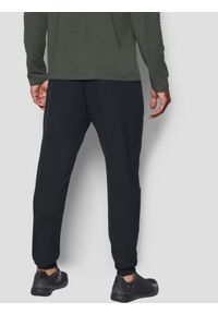 Spodnie męskie Under Armour Sportstyle Tricot Jogger. Kolor: czarny, biały, wielokolorowy. Sport: fitness