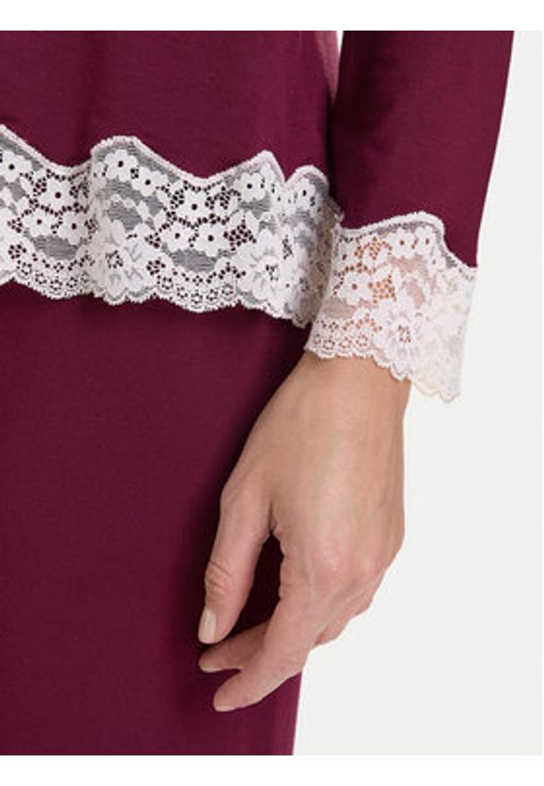 United Colors of Benetton - United Colors Of Benetton Koszulka piżamowa 3Z123M07X Bordowy Regular Fit. Kolor: czerwony. Materiał: wiskoza