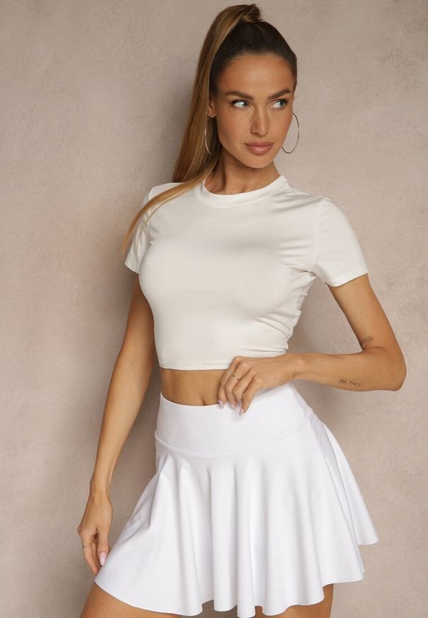 Renee - Biały Dopasowany T-shirt z Wiskozą o Kroju Crop Top Folaviela. Okazja: na co dzień. Kolor: biały. Materiał: wiskoza. Styl: casual