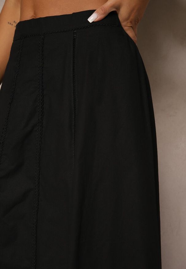 Renee - Czarna Rozkloszowana Spódnica z Bawełny z Haftowanymi Detalami Tolanisse. Okazja: na co dzień. Kolor: czarny. Materiał: bawełna. Wzór: haft. Styl: elegancki, casual, klasyczny