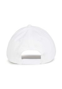 DKNY - Dkny czapka z daszkiem bawełniana dziecięca kolor biały z nadrukiem. Kolor: biały. Materiał: bawełna. Wzór: nadruk #2