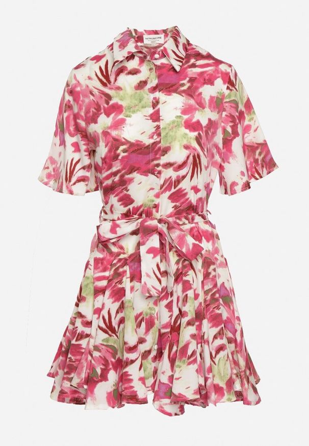 Born2be - Różowa Sukienka z Krótkim Rękawem Zapinana na Guziki z Materiałowym Paskiem i Falbanką Timaooni. Okazja: na co dzień. Kolor: różowy. Materiał: materiał. Długość rękawa: krótki rękaw. Sezon: wiosna, lato. Typ sukienki: rozkloszowane. Styl: wizytowy, casual