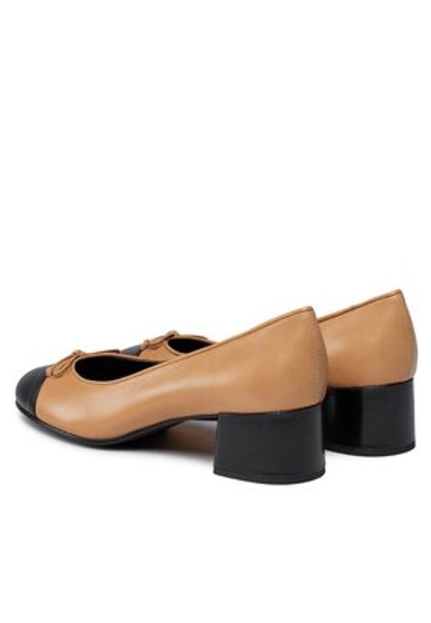 Tory Burch Czółenka 156210 Beżowy. Kolor: beżowy. Materiał: skóra