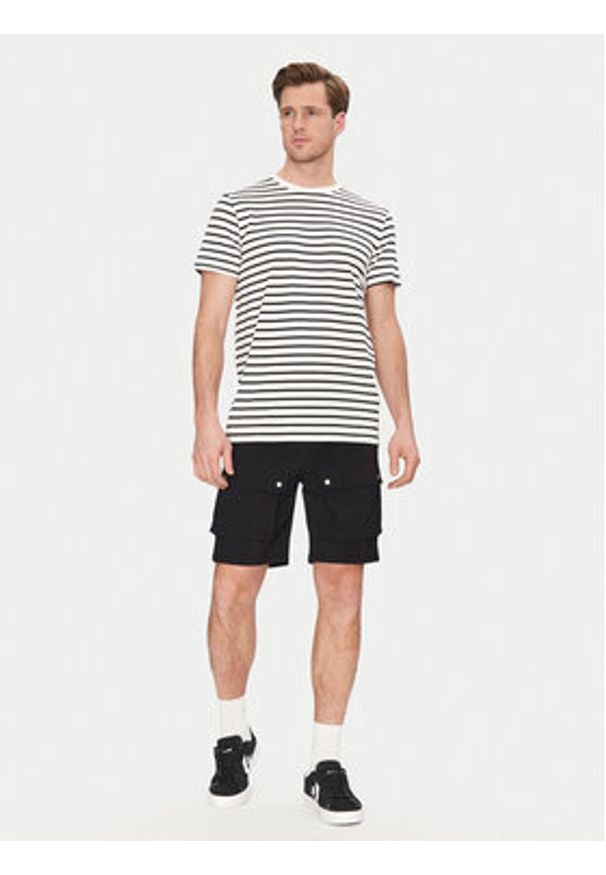 Resteröds T-Shirt 27041 2 Czarny Regular Fit. Kolor: czarny. Materiał: bawełna