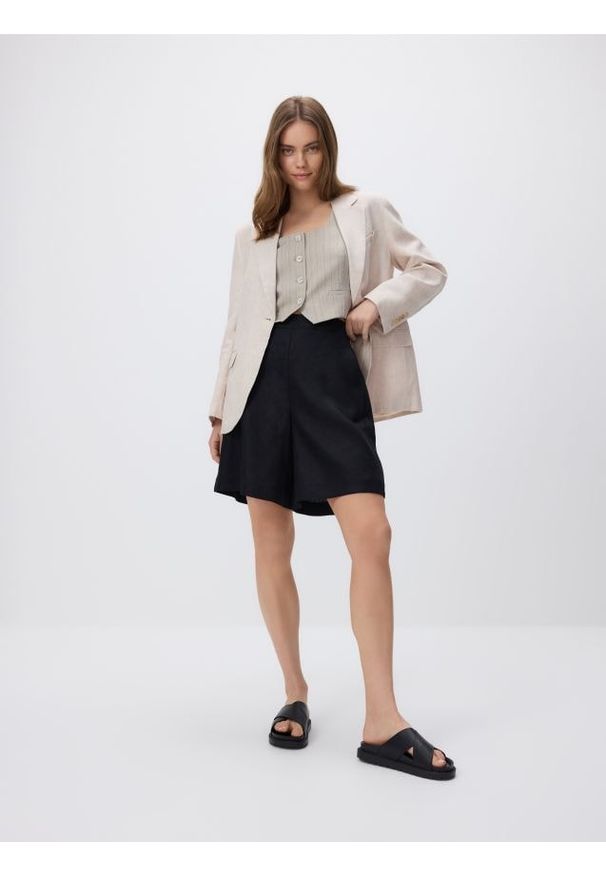 Reserved - Lniane szorty - czarny. Kolor: czarny. Materiał: len