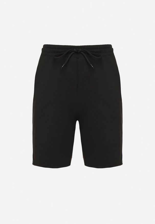 Born2be - Czarne Szorty Dresowe z Wiązaniem Napirisa. Okazja: na co dzień. Kolor: czarny. Materiał: dresówka. Wzór: aplikacja. Styl: casual