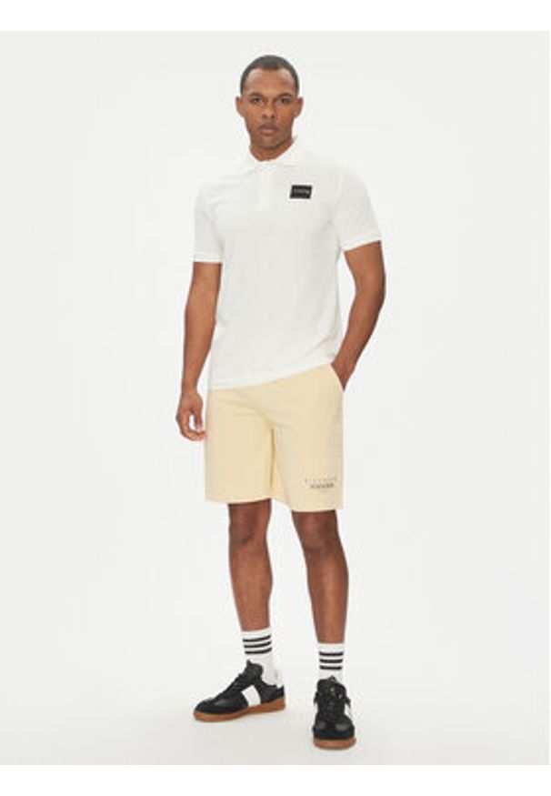 Richmond X Szorty sportowe UMP25007BE Beżowy Regular Fit. Kolor: beżowy. Materiał: bawełna. Styl: sportowy