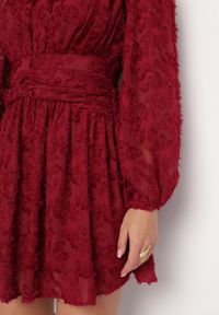 Born2be - Bordowa Rozkloszowana Sukienka Koronkowa Mini Alatalo. Kolor: czerwony. Materiał: koronka. Długość: mini #7