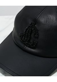 Jimmy Choo - JIMMY CHOO - Czarna skórzana czapka z daszkiem ze zdobieniem. Kolor: czarny. Materiał: skóra. Wzór: aplikacja #2