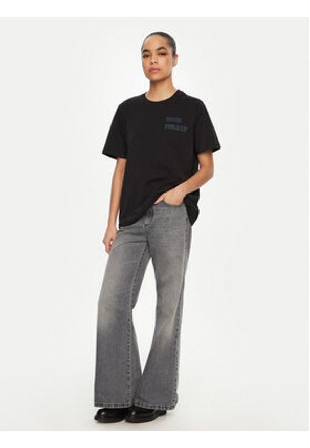 Vero Moda T-Shirt Halle 10321318 Czarny Loose Fit. Kolor: czarny. Materiał: bawełna