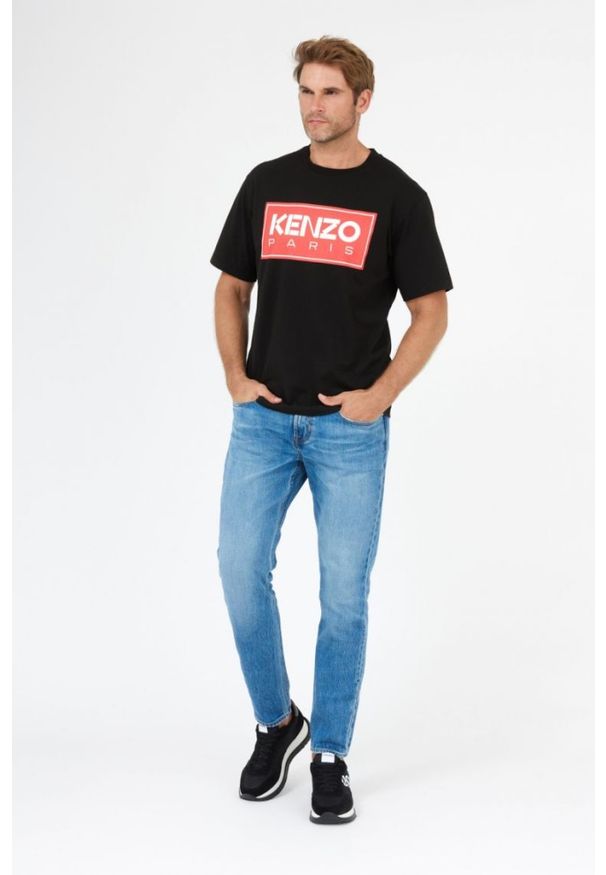 Kenzo - KENZO Czarny t-shirt męski z czerwonym nadrukiem. Kolor: czarny. Wzór: nadruk