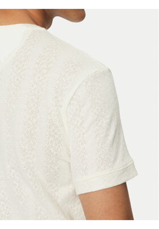 Marciano Guess T-Shirt 5GHI06 6321A Écru Regular Fit. Materiał: bawełna