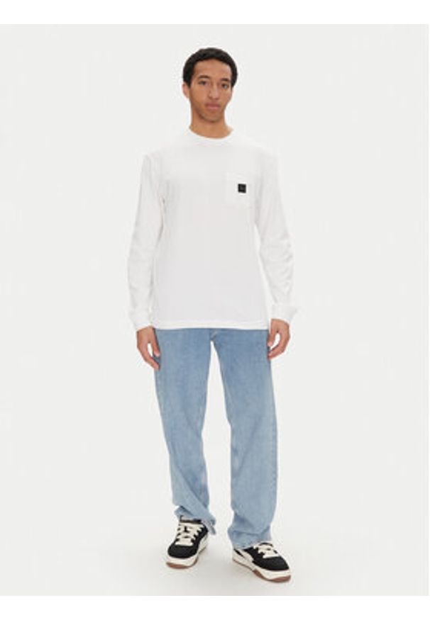 DC Shoes Bluza ADYKT03247 Biały Standard Fit. Kolor: biały. Materiał: bawełna