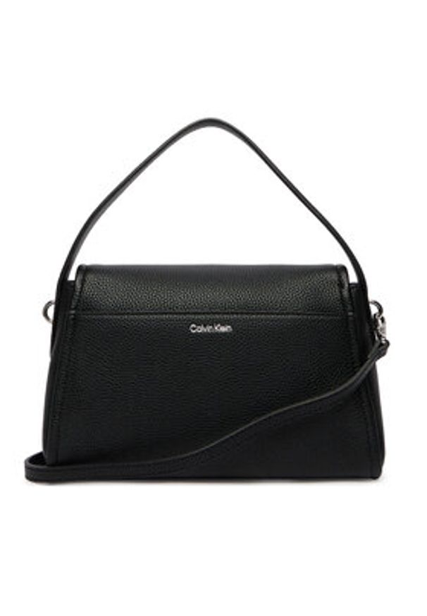 Calvin Klein Torebka Emblem Hw Pebble Shoulder Bag 25 LV04F3425G Czarny. Kolor: czarny. Materiał: skórzane