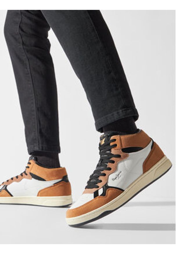 Pepe Jeans Sneakersy PMS30999 Brązowy. Kolor: brązowy. Materiał: skóra
