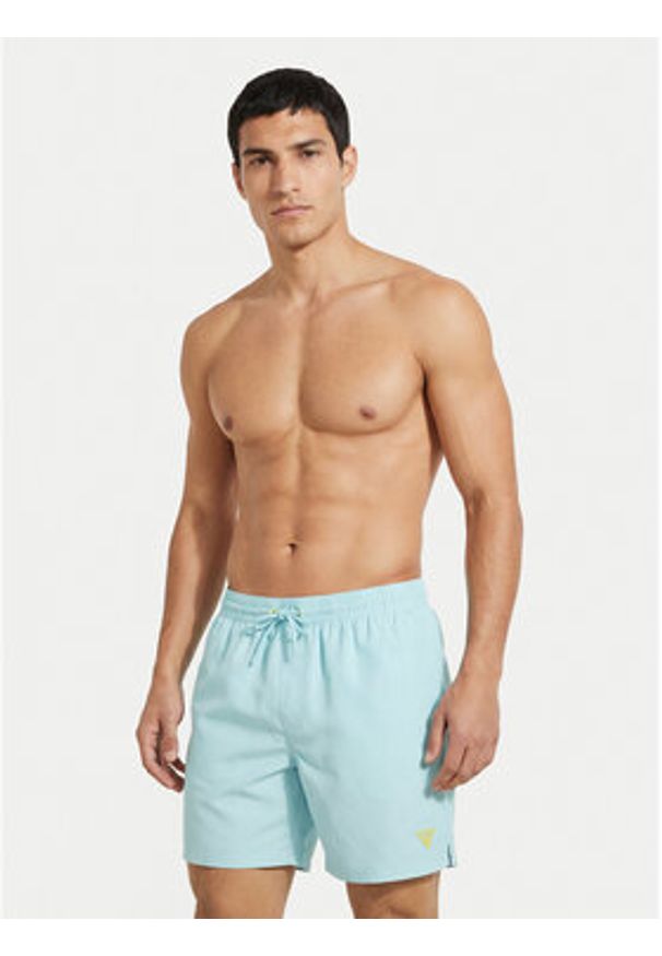 Guess Szorty kąpielowe F6GT24 WG282 MEDIUM Niebieski Regular Fit. Kolor: niebieski. Materiał: syntetyk