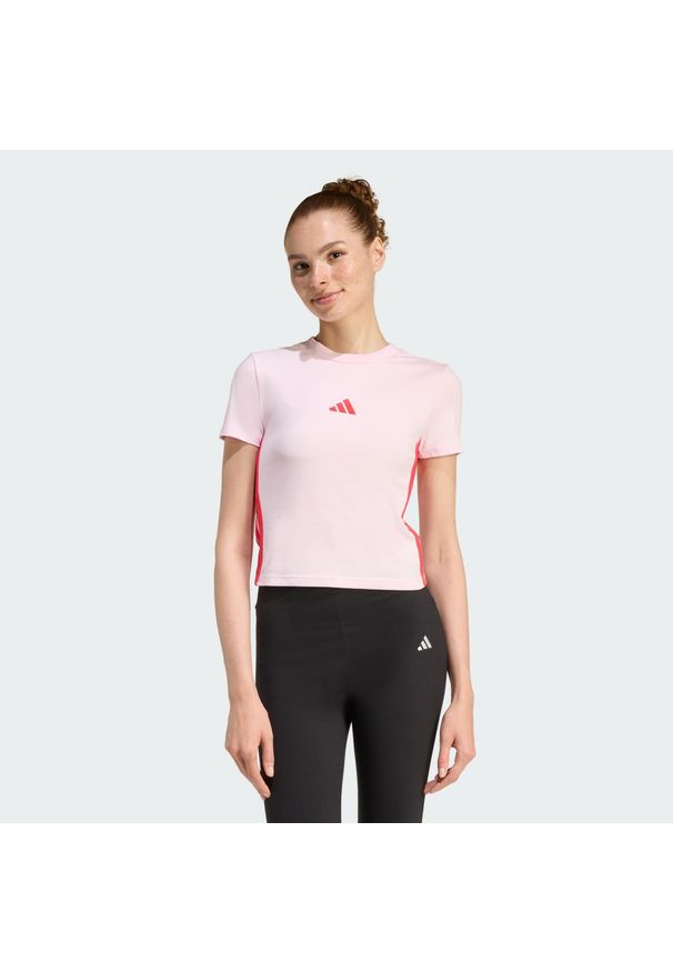 Adidas - Koszulka Essentials 3-Stripes Slim Baby. Kolor: czerwony, różowy, wielokolorowy. Sport: fitness