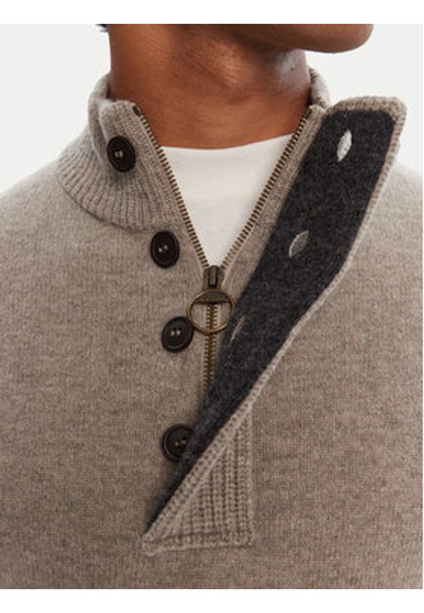 Barbour Sweter Patch Half Zip MKN0585ST51 Beżowy Regular Fit. Kolor: beżowy. Materiał: wełna