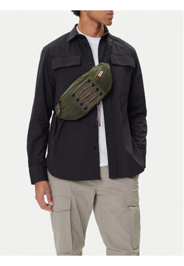 Hunter Saszetka nerka C-HTR-B-008-06 Khaki. Kolor: brązowy. Materiał: materiał