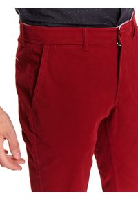 TOP SECRET - Spodnie chino strukturalne o kroju slim. Kolor: czerwony. Długość: długie. Sezon: zima #3