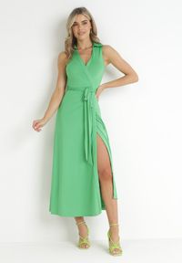 Born2be - Zielona Sukienka Orphithise. Kolor: zielony. Materiał: materiał. Długość rękawa: bez rękawów. Typ sukienki: kopertowe. Długość: midi #2