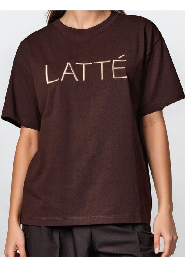 Sinsay - Koszulka z haftowanym napisem - brązowy. Kolor: brązowy. Wzór: napisy, haft