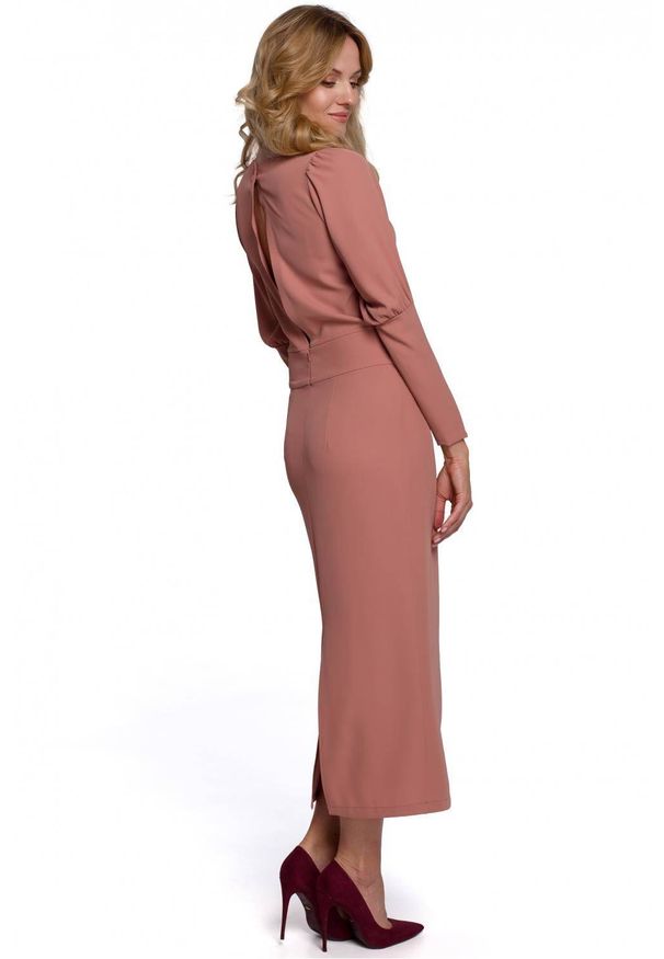 Makover - Elegancka ołówkowa sukienka 7/8 z odkrytymi plecami. Typ sukienki: ołówkowe. Styl: elegancki