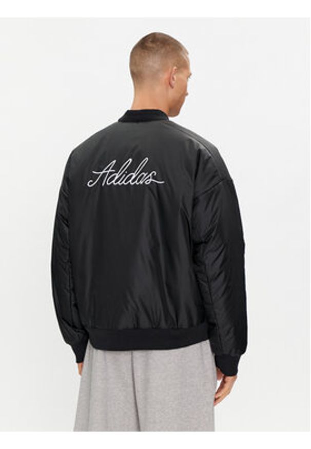 Adidas - adidas Kurtka bomber Brand Love Bomber IK0526 Czarny Regular Fit. Kolor: czarny. Materiał: syntetyk