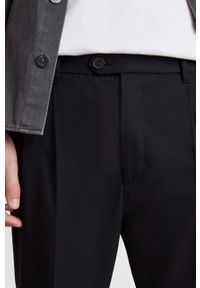 AllSaints Spodnie męskie kolor czarny w fasonie cargo. Kolor: czarny. Materiał: bawełna #3