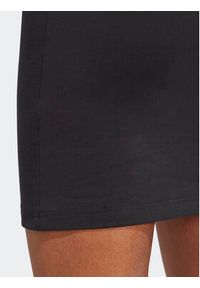 Adidas - adidas Sukienka codzienna Essentials 3-Stripes Tee Dress IC8785 Czarny Fitted Fit. Okazja: na co dzień. Kolor: czarny. Materiał: bawełna. Typ sukienki: proste. Styl: casual #2