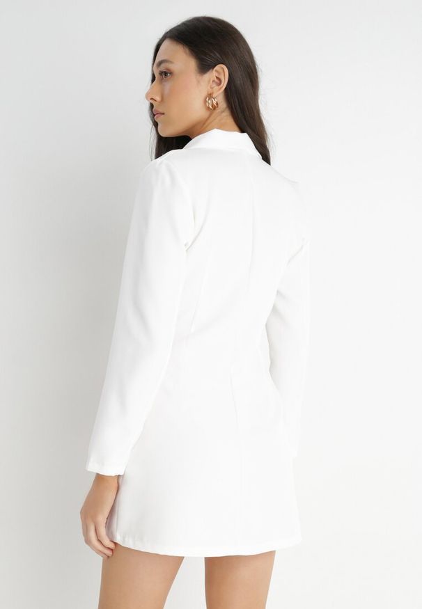 Born2be - Biała Sukienka Ionitheme. Okazja: na spotkanie biznesowe, do pracy. Typ kołnierza: dekolt w serek. Kolor: biały. Styl: biznesowy, elegancki, klasyczny