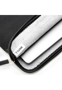 Etui Trunk Neoprene Sleeve do MacBook 15'' (black). Materiał: nylon. Styl: elegancki, casual