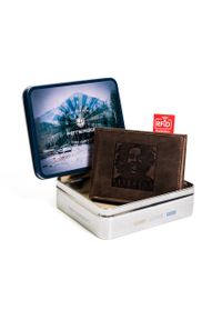 Portfel skórzany z tłoczonym wizerunkiem Boba Marleya Peterson PTN 304BOB-5620 HUNT brązowy. Kolor: brązowy. Materiał: skóra