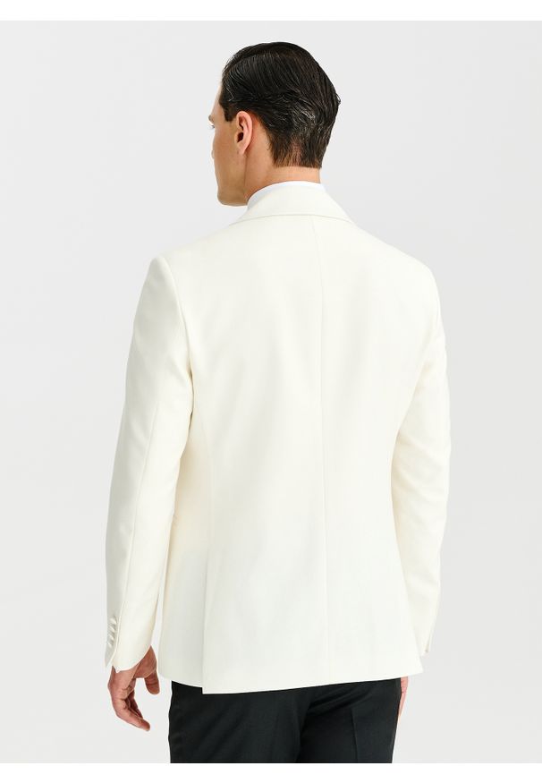 Pako Lorente - PAKO LORENTE – Marynarka smokingowa w jasnym beżowym kolorze. Okazja: na ślub cywilny, na wesele. Kolor: beżowy. Materiał: wełna. Wzór: gładki