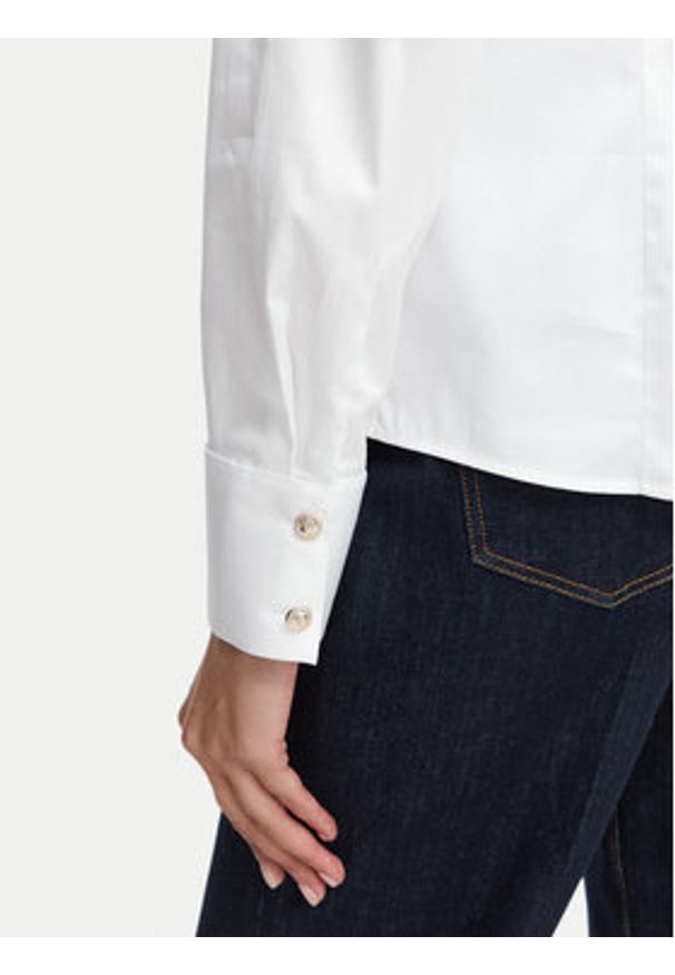 Guess Koszula W6YH10 W2752 Biały Slim Fit. Kolor: biały. Materiał: bawełna