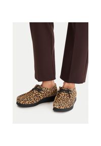 Półbuty Clarks. Kolor: brązowy #1