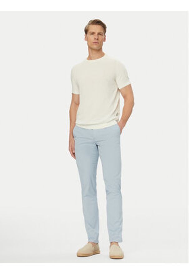 Bugatti Chinosy 4220-16301E Niebieski jasny Regular Fit. Kolor: niebieski. Materiał: bawełna