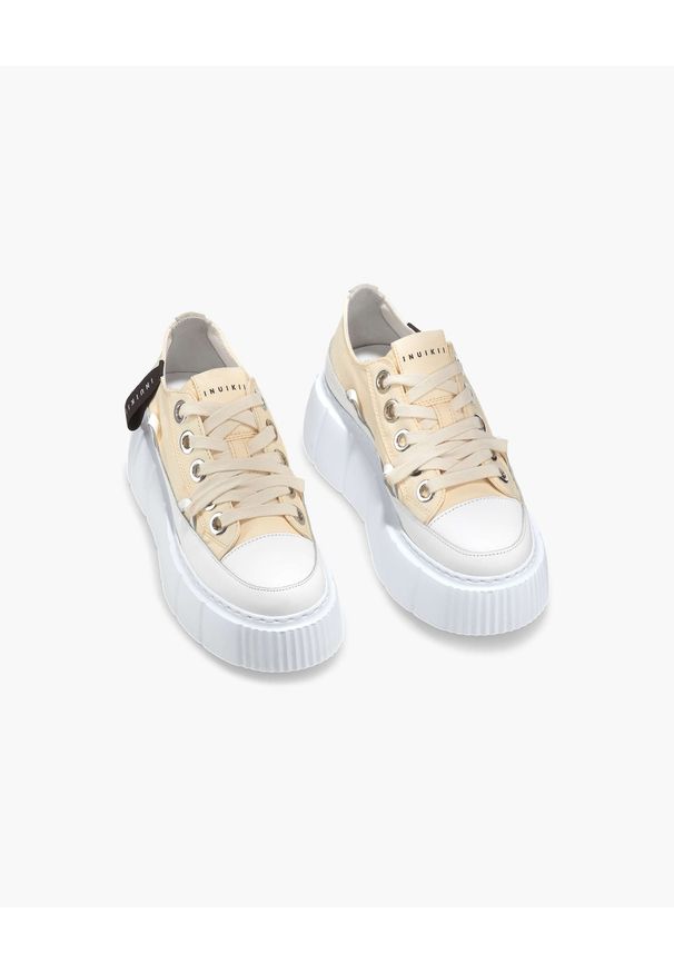 Inuikii - INUIKII MATILDA CANVAS LOW Sneakersy damskie. Okazja: na co dzień. Kolor: beżowy. Materiał: jeans, materiał, guma, bawełna. Szerokość cholewki: normalna