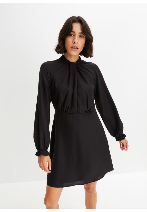 bonprix - Sukienka z przewiązaniem. Typ kołnierza: kołnierzyk stójkowy. Kolor: czarny
